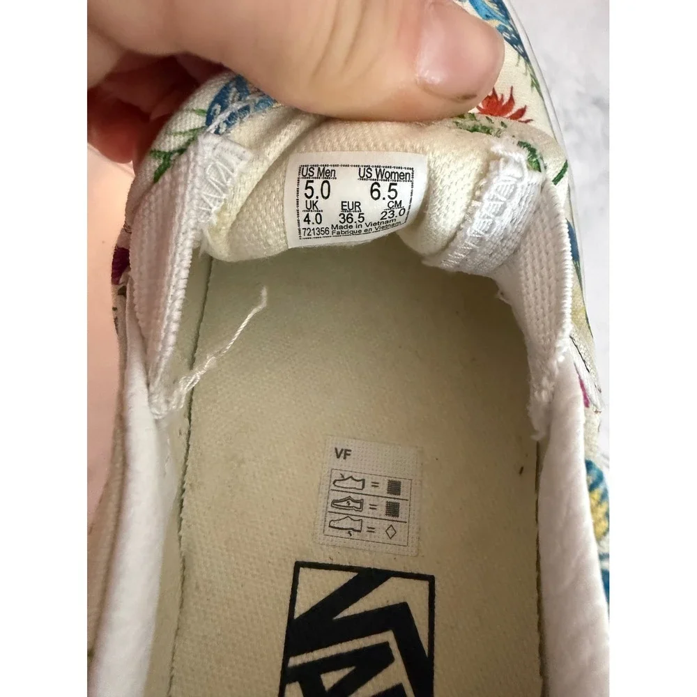 Vans Classic Slip-On Cream/Yellow Butterfly Floral Canvas Shoes Womens 6.5